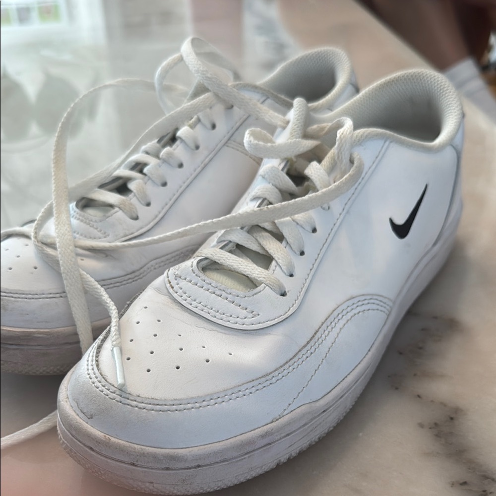 Nike White Sneakers Size 8